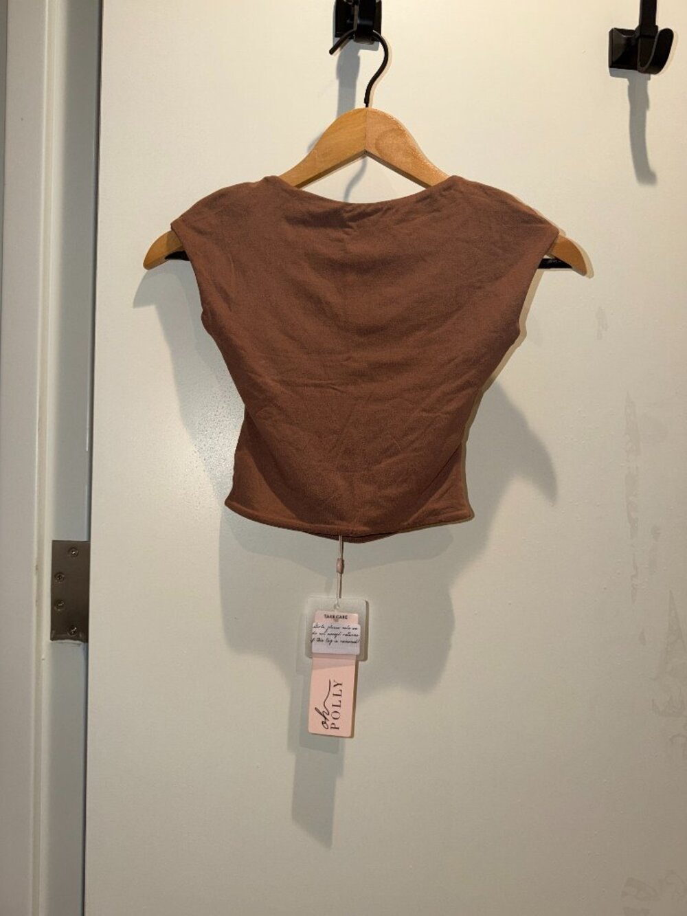 Oh Polly Cap Sleeve Open Back Crop Top in Brown - size 2